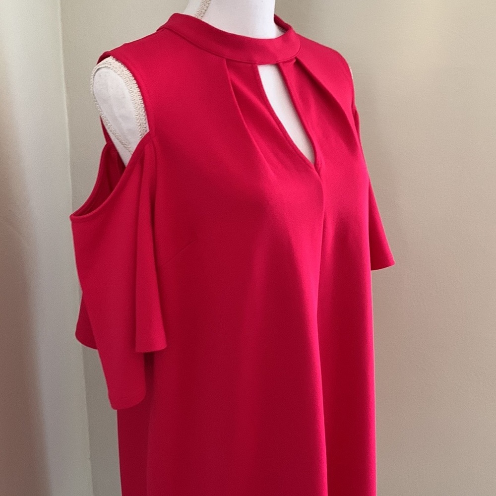 VENUS Cold Shoulder Mini Dress - Picture 3 of 11
